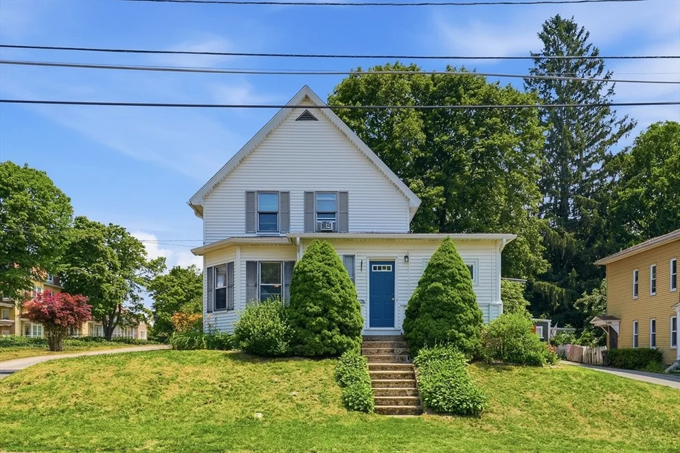 Unit for sale at 96 Washington St, Gardner, MA 01440