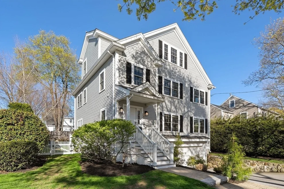 Unit for sale at 152 Charlton St, Arlington, MA 02476