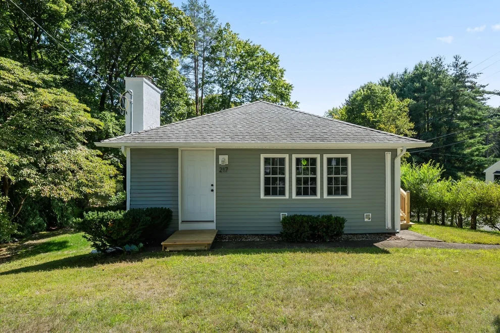 Unit for sale at 217 W Main Street, Northborough, MA 01532