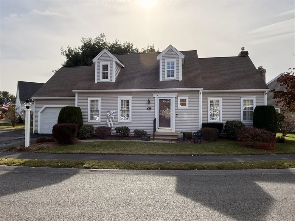 Unit for sale at 19 Intervale Farm Ln, Northborough, MA 01532