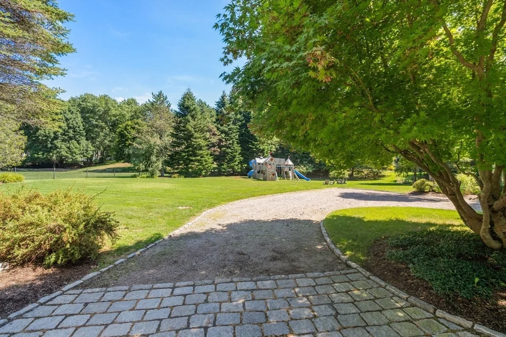 Unit for sale at 11 Stonegate Lane, Westwood, MA 02090