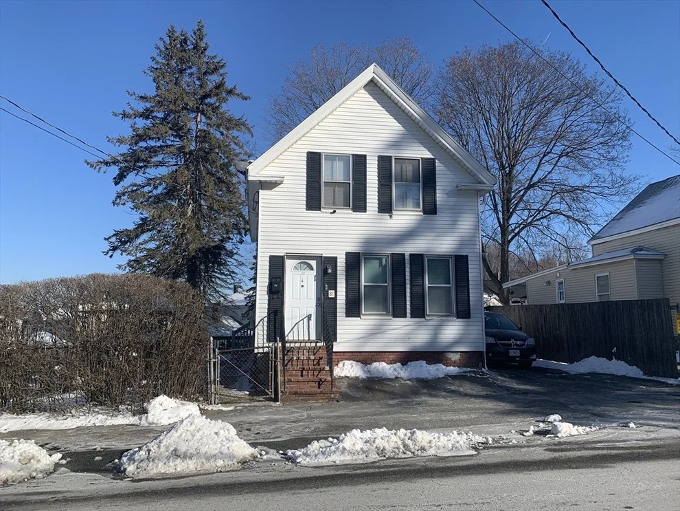 Unit for sale at 81 S Elm St, Haverhill, MA 01835