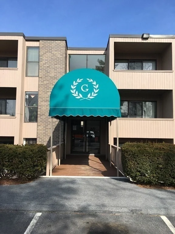 Unit for sale at 44 Shrewsbury Green Dr, Shrewsbury, MA 01545