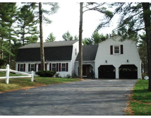 Unit for sale at 30 Rounsevell Dr, Freetown, MA 02717