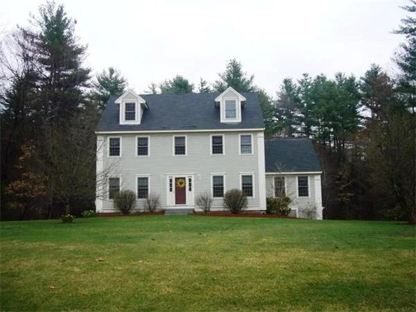 Unit for sale at 17 Parkhurst St, Dunstable, MA 01827