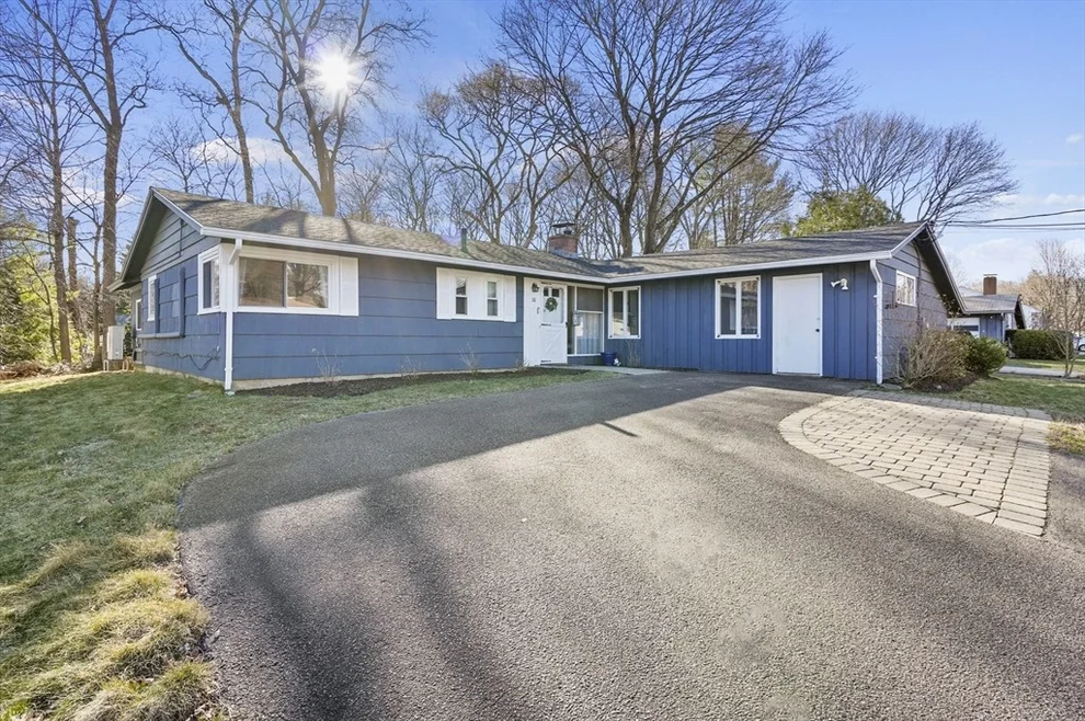 Unit for sale at 10 Ballydrain Rd, Framingham, MA 01701