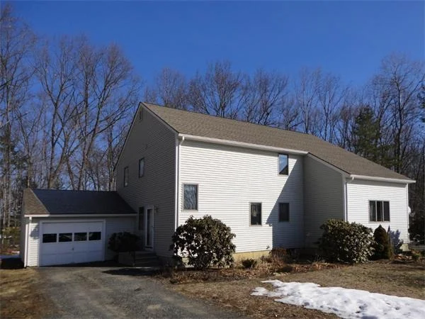 Unit for sale at 3 A Meadow Oak Lane, Deerfield, MA 01373
