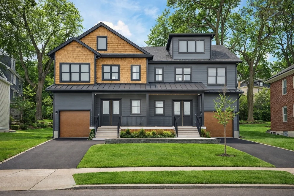 Unit for sale at 82-84 Eastside Parkway, Newton, MA 02458