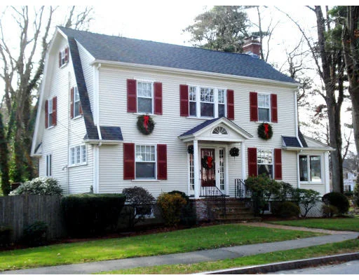 Unit for sale at 25 Wellesley Ave, Wellesley, MA 02482