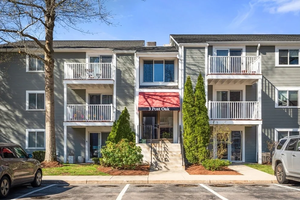 Unit for sale at 3 Post Oak Lane, Natick, MA 01760