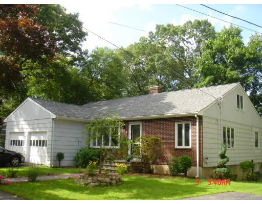 Unit for sale at 18 Pine Hill Rd, Swampscott, MA 01907