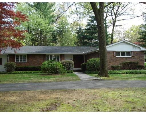 Unit for sale at 67 Deepwoods Drive, Longmeadow, MA 01106