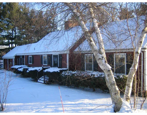 Unit for sale at 11 Knollwood Avenue, Woburn, MA 01801