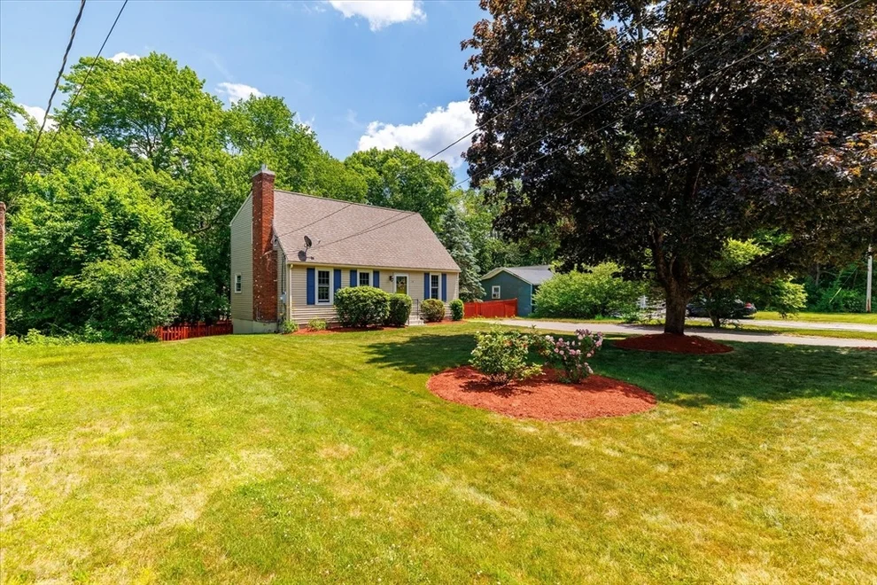 Unit for sale at 14 Aldea Ave, Dudley, MA 01571