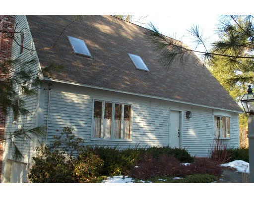 Unit for sale at 4 Swallow Lane, Dunstable, MA 01827