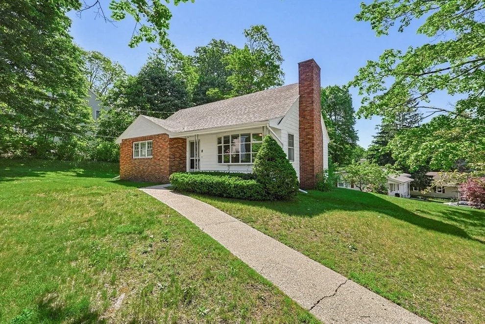 Unit for sale at 24 Cherry St, Spencer, MA 01562