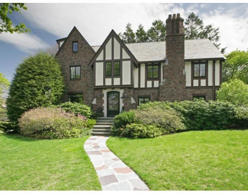 Unit for sale at 6 Forest Avenue, Newton, MA 02465