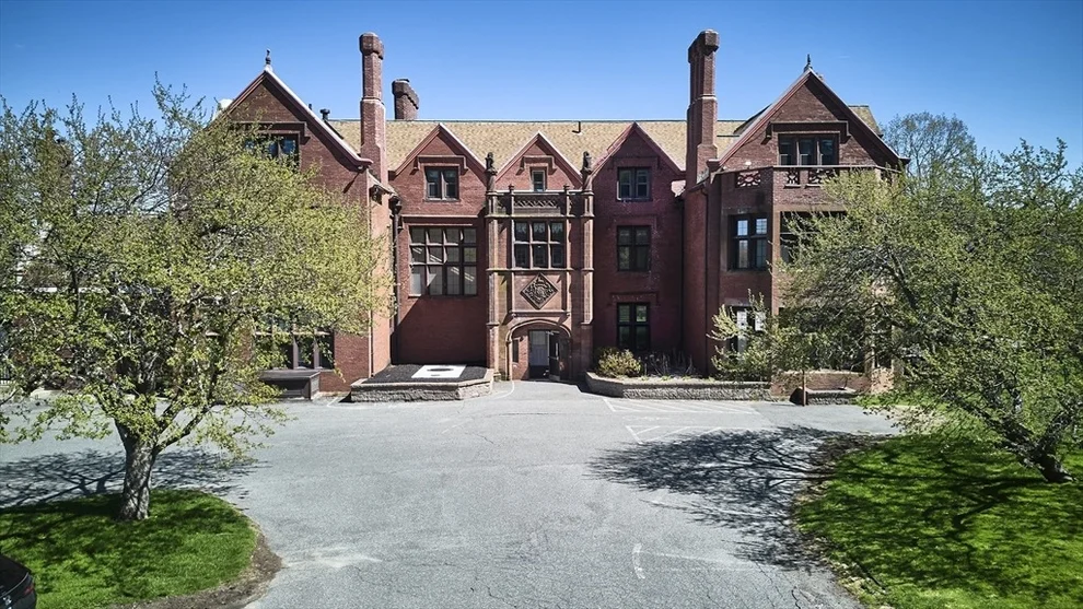 Unit for sale at 349 Old Stockbridge Rd, Lenox, MA 01240