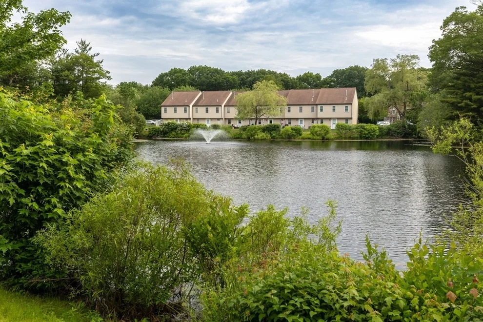 Unit for sale at 75 Willow Pond Drive, Rockland, MA 02370