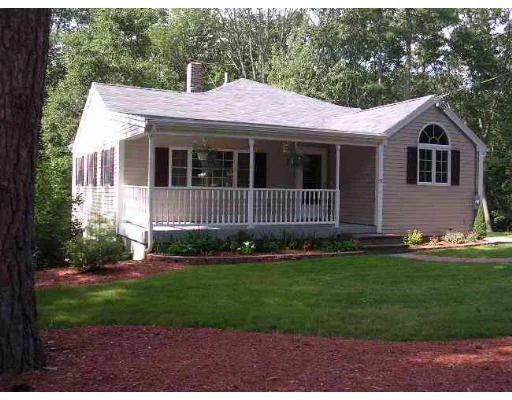 Unit for sale at 17 Chestnut Street, North Reading, MA 01864