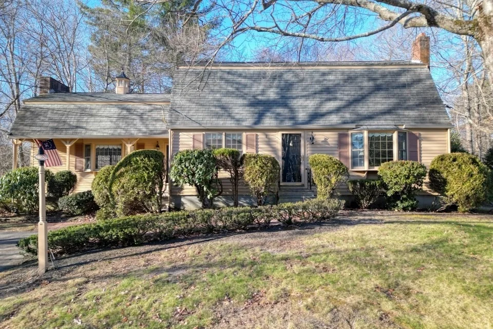Unit for sale at 21 Strawberry Ln, Whitman, MA 02382