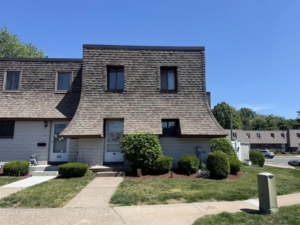 Unit for sale at 202 Beekman, Agawam, MA 01001