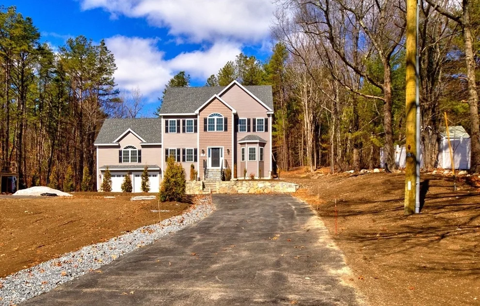 Unit for sale at 344B Hampshire Rd, Methuen, MA 01844