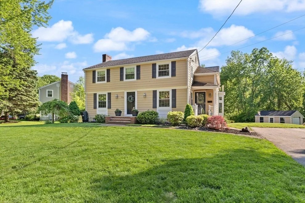 Unit for sale at 256 Linden St, Hamilton, MA 01982