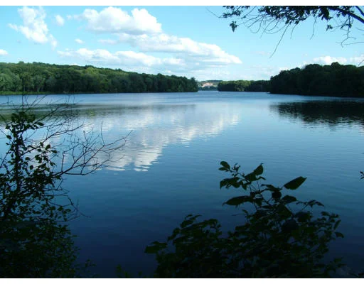 Unit for sale at 90 Lincoln Woods Rd, Waltham, MA 02451