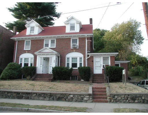 Unit for sale at 300 Mount Auburn St, Watertown, MA 02472