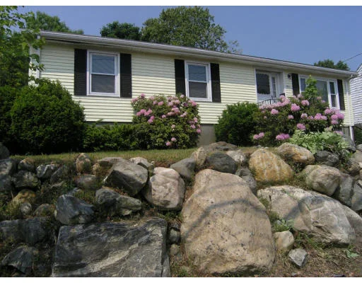 Unit for sale at 992 1/2 Main St., Woburn, MA 01801