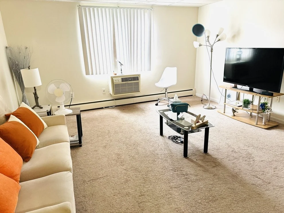 Unit for sale at 215 Chelmsford St, Chelmsford, MA 01824
