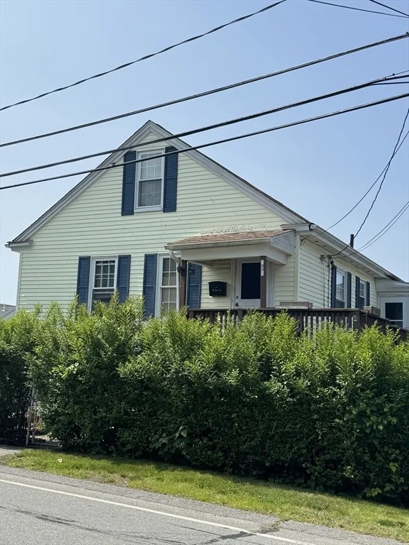Unit for sale at 229 Oneil Rd, Somerset, MA 02725