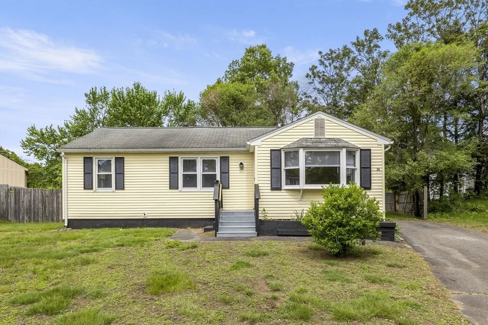 Unit for sale at 28 Bog Hollow Rd, Springfield, MA 01109