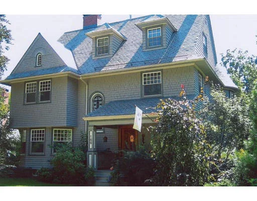 Unit for sale at 166 Moffat Road, Newton, MA 02468