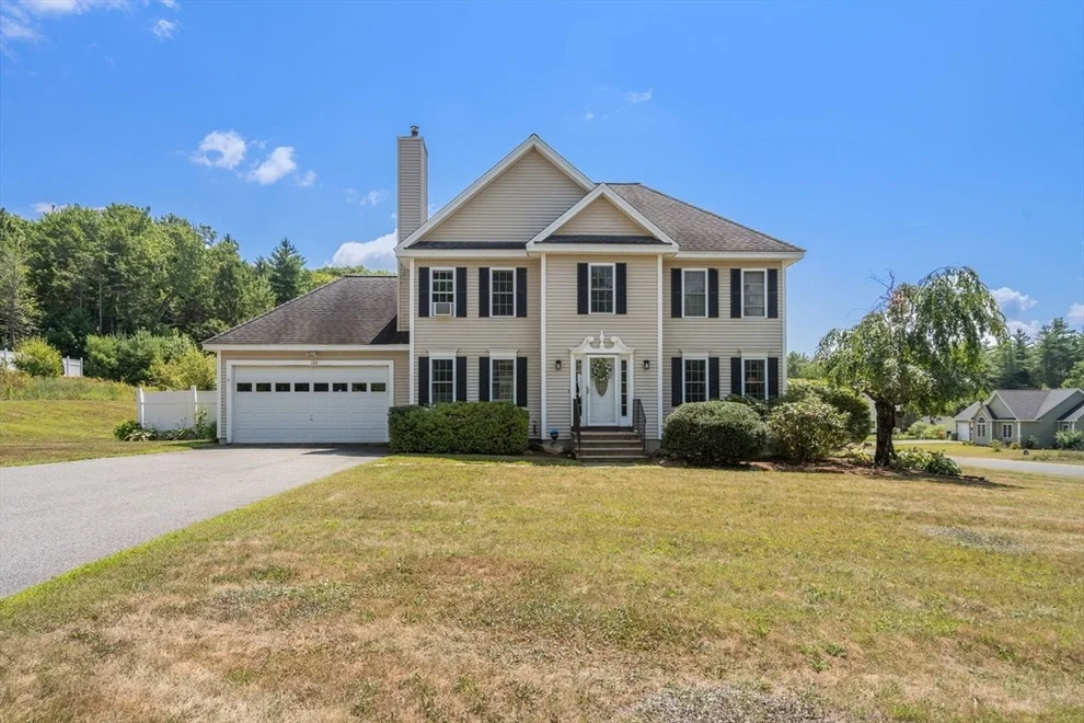 Unit for sale at 152 Miles Rd, Athol, MA 01331