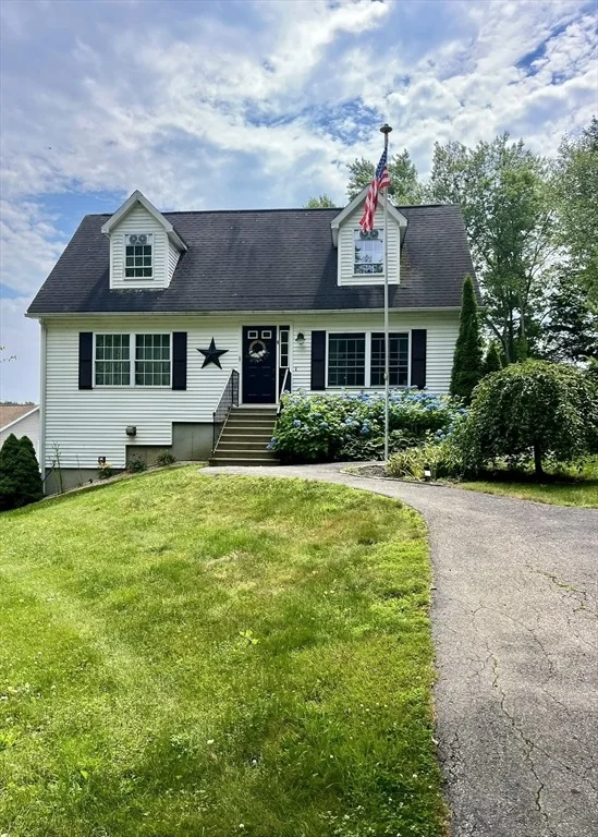 Unit for sale at 4 Brookstone Dr, Dudley, MA 01571