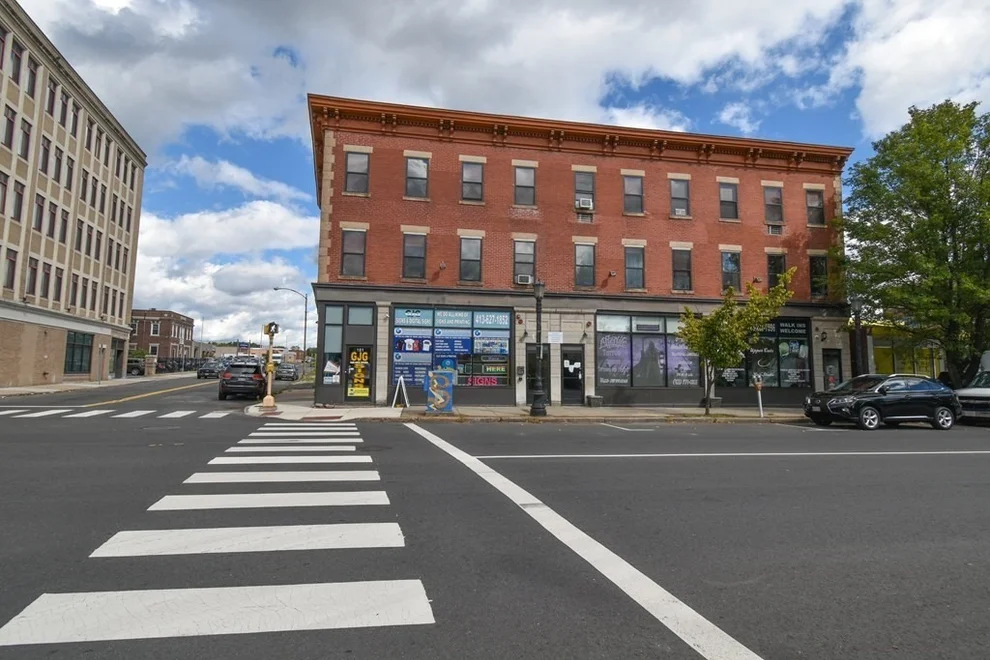 Unit for sale at 181-187 Chestnut St, Springfield, MA 01103