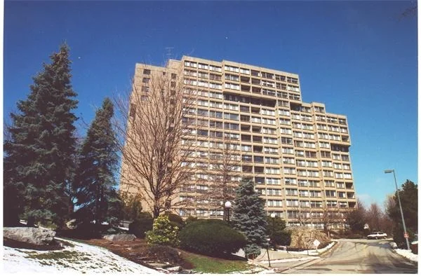Unit for sale at 250 Hammond Pond Pkwy, Newton, MA 02467