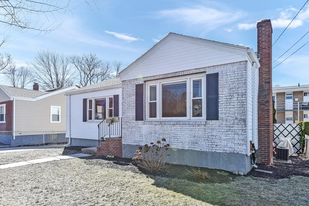 Unit for sale at 81 Putnam St, Winthrop, MA 02152
