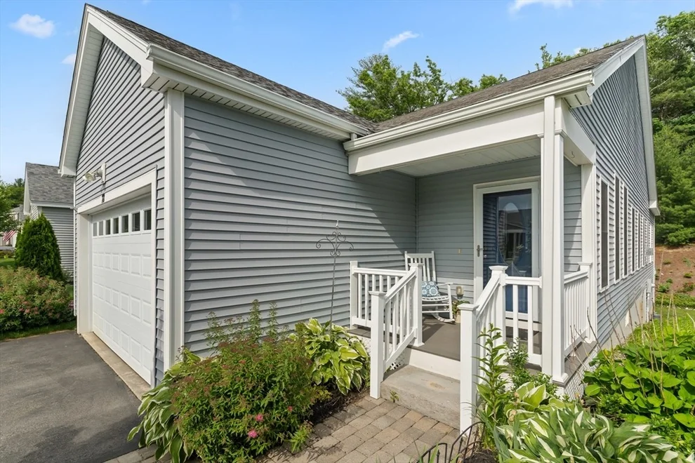 Unit for sale at 78 Tea Party Circle, Holden, MA 01520