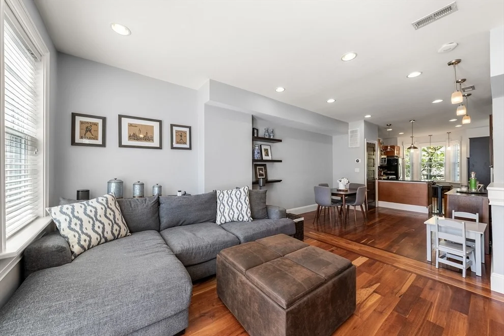 Unit for sale at 435 W 4th Street, Boston, MA 02127