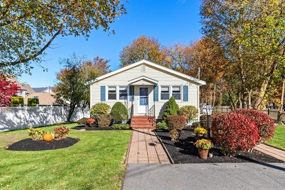 Unit for sale at 25 Outlook Ave, Salem, MA 01970