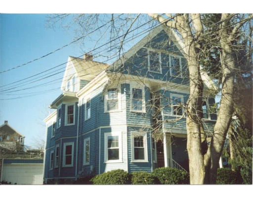 Unit for sale at 25 Melendy Ave, Watertown, MA 02472