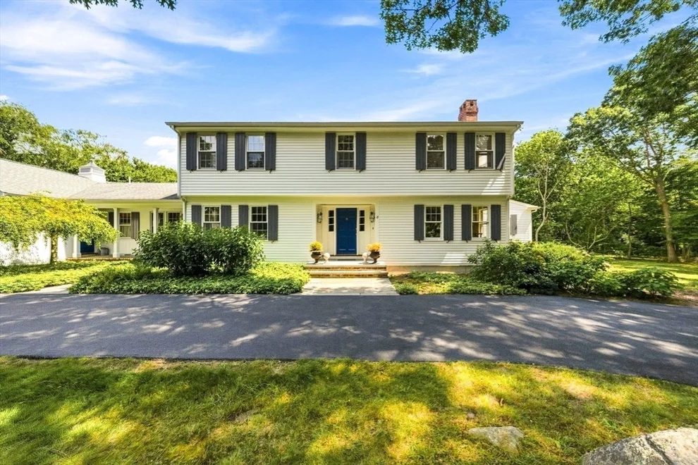 Unit for sale at 8 W Rockland Farm, Dartmouth, MA 02748