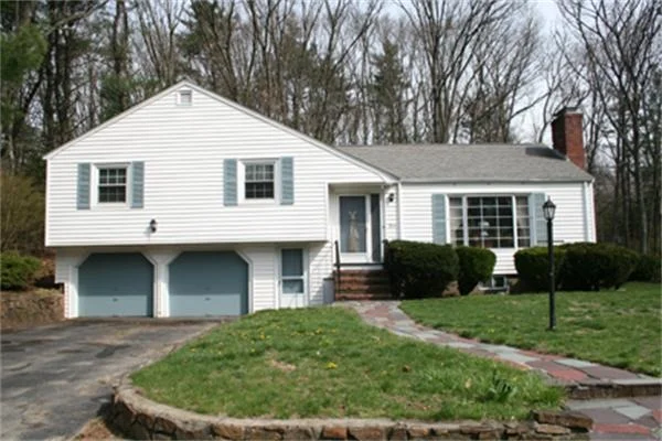 Unit for sale at 3 Alexandra Rd, Lynnfield, MA 01940
