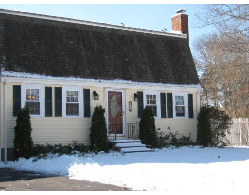 Unit for sale at 6 Adams Street, Plymouth, MA 02360