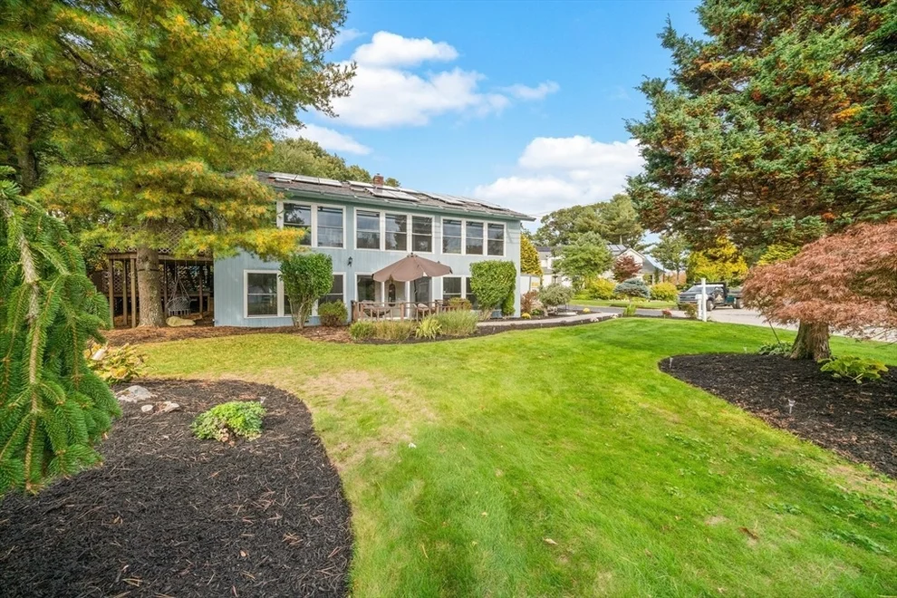 Unit for sale at 38 Apple Orchard Lane, Seekonk, MA 02771
