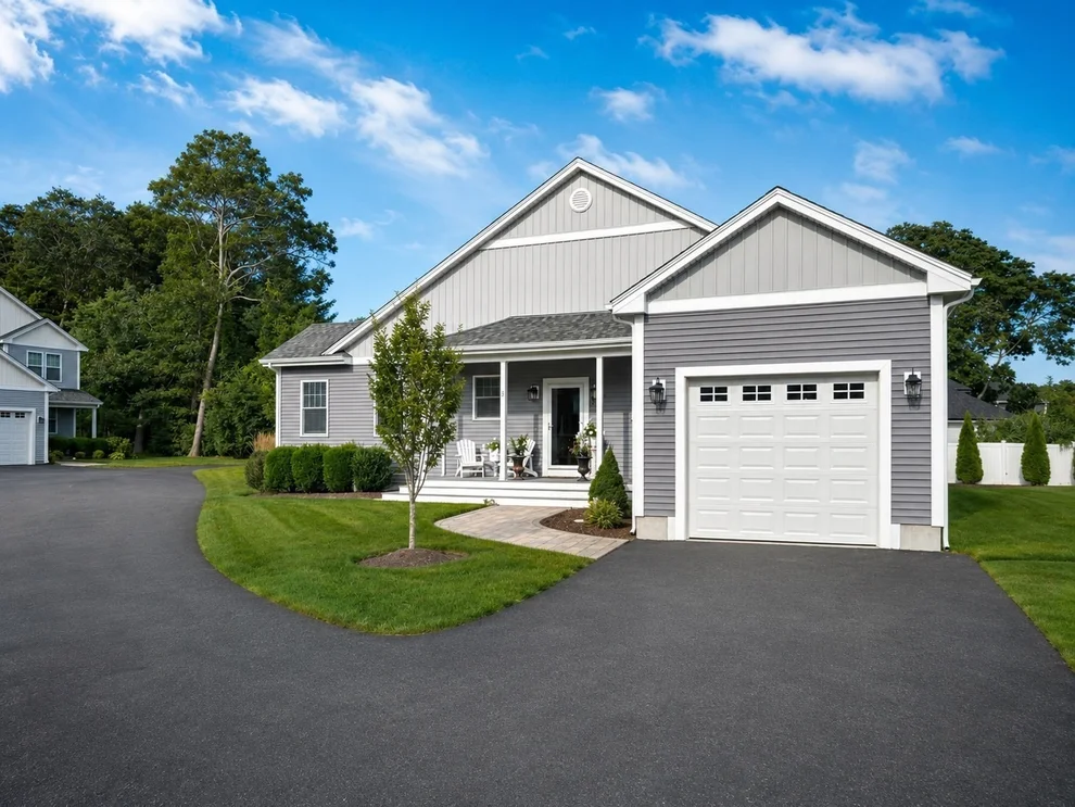 Unit for sale at 5 Jetty Ct, Wareham, MA 02532