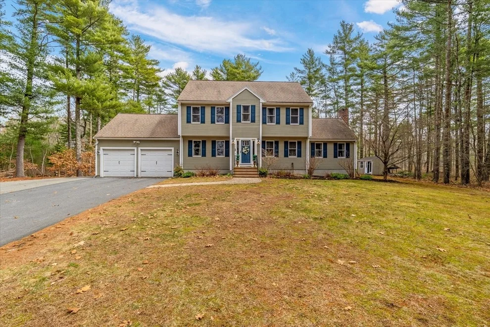 Unit for sale at 116 Meadow St, Carver, MA 02330
